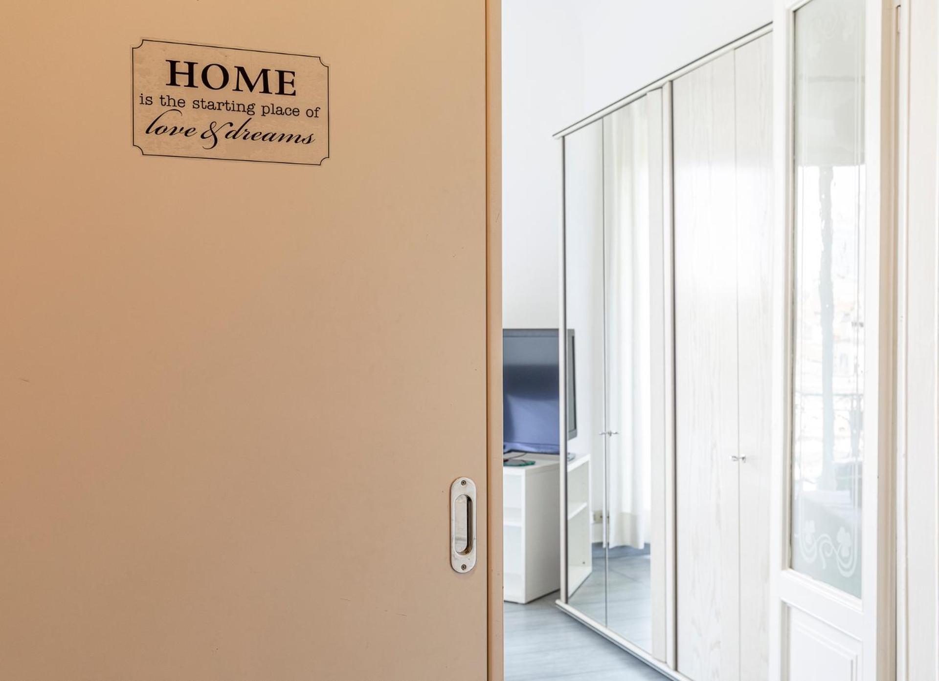 Porta-Venezia/Milano CentraleLuxury Apartment Esterno foto